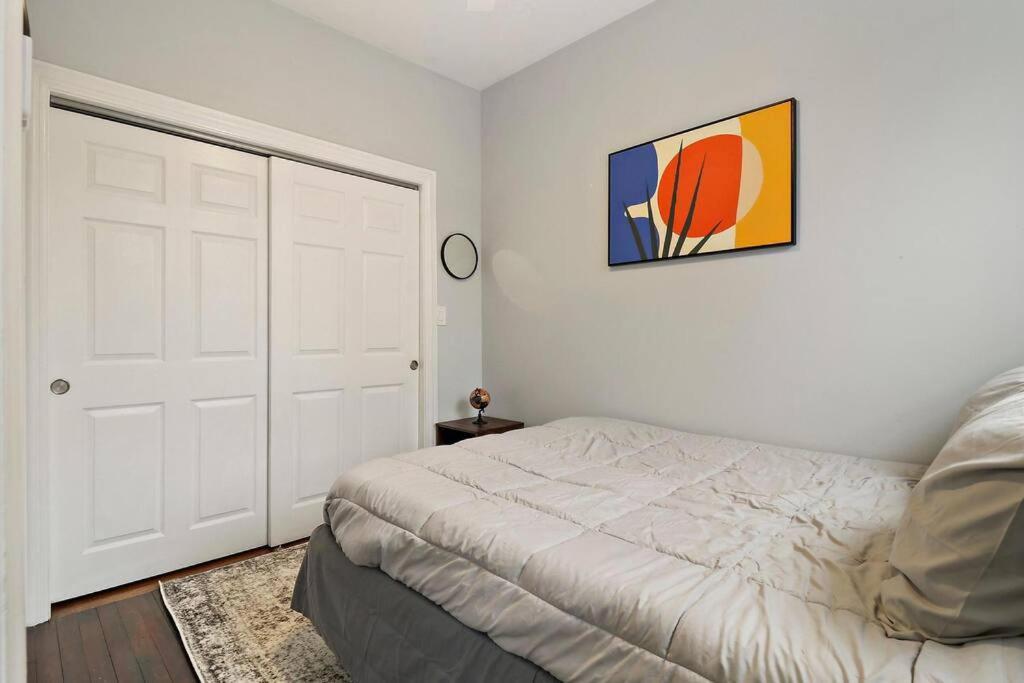 Live The Dream In Wrigleyville's 3br Gem Apartment *