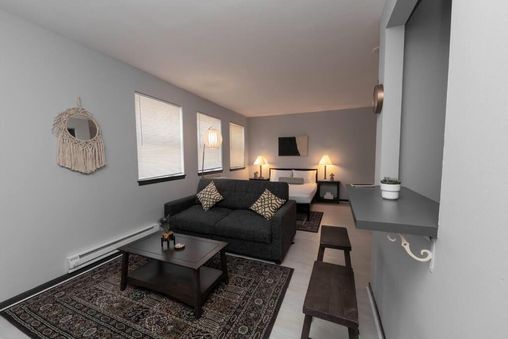 Discover North Side From Modern