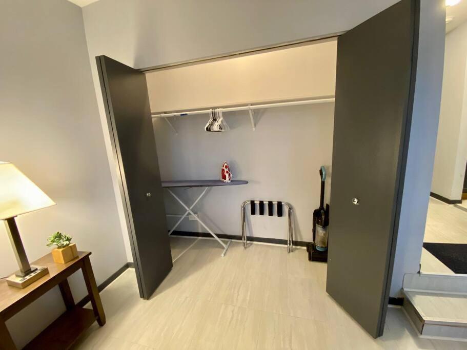 Apartment Discover North Side From Modern Chicago