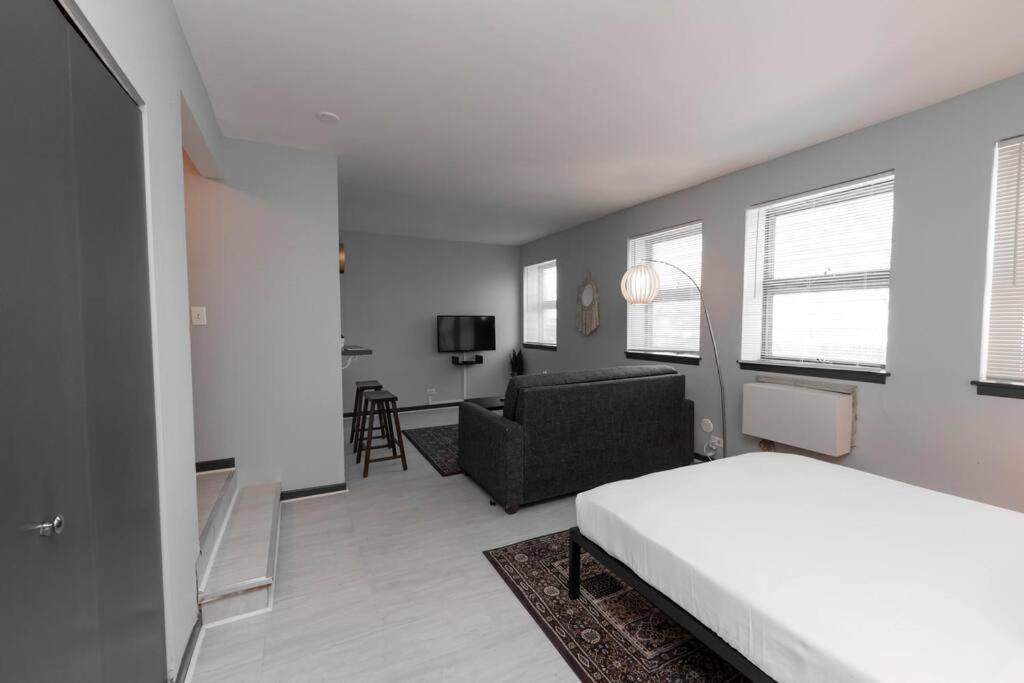 Apartment Discover North Side From Modern Chicago