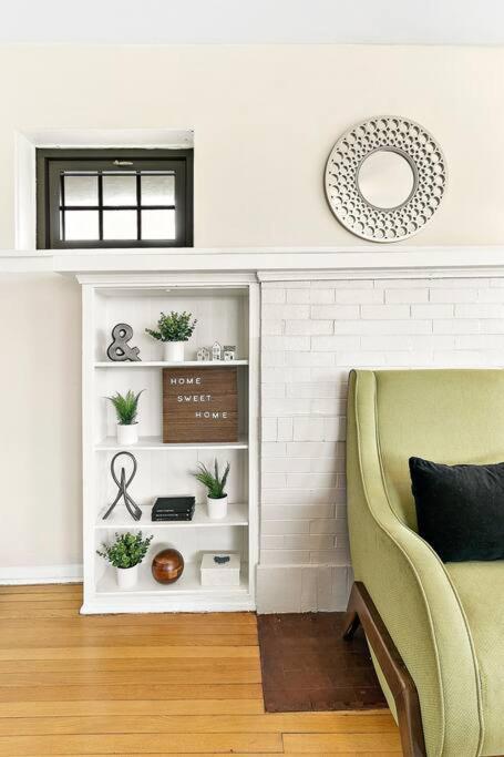 Beautiful 1br Brick In Historic Hyde Park Apartment