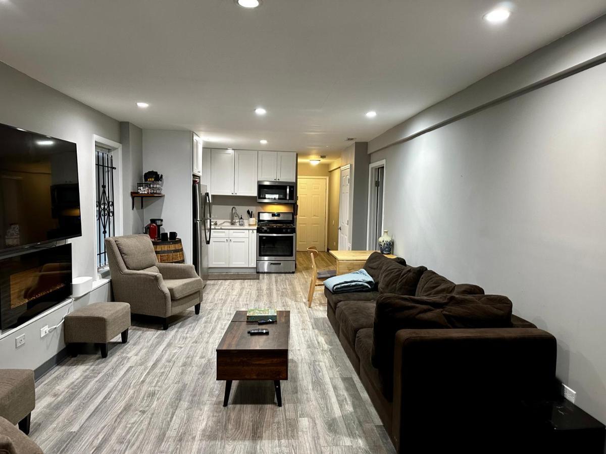 Apartment Cozy & Spacious In Irving Park