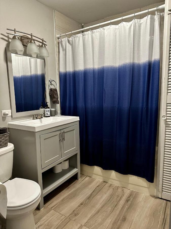 Cozy & Spacious In Irving Park * Chicago