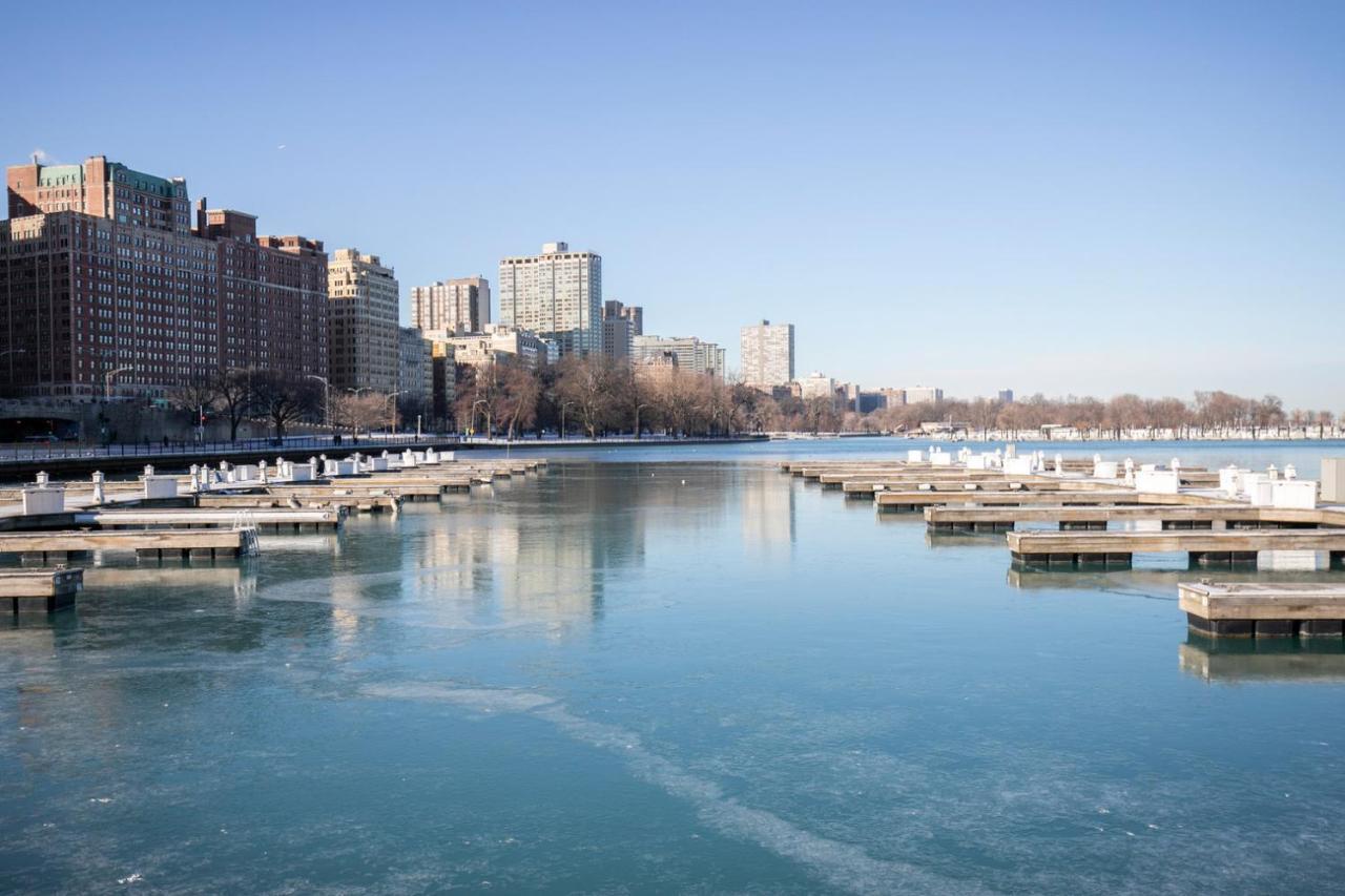 Lakeview 2br W Gym Grills Nr Lakefront Trail Chi-985 Apartment *
