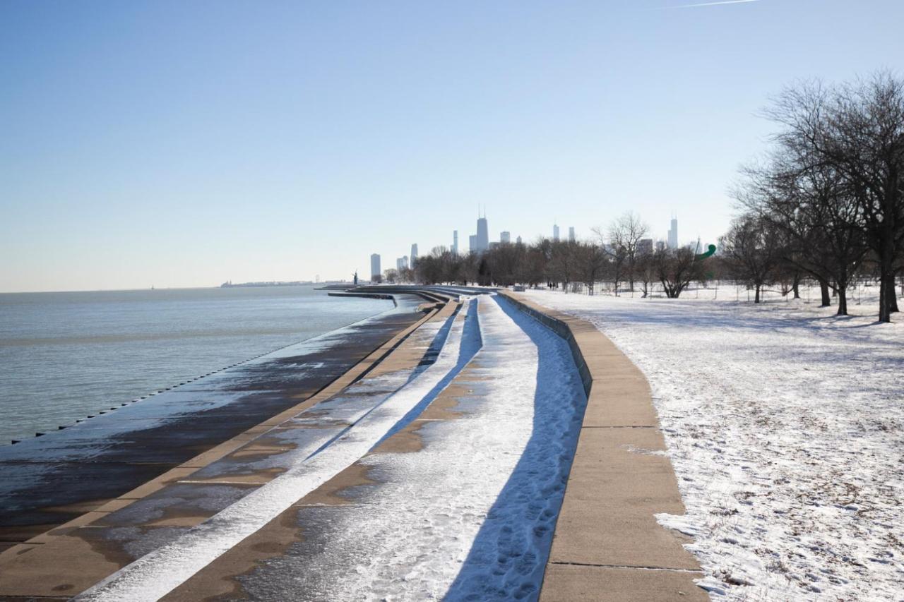 Lakeview 2br W Gym Grills Nr Lakefront Trail Chi-985 * Chicago