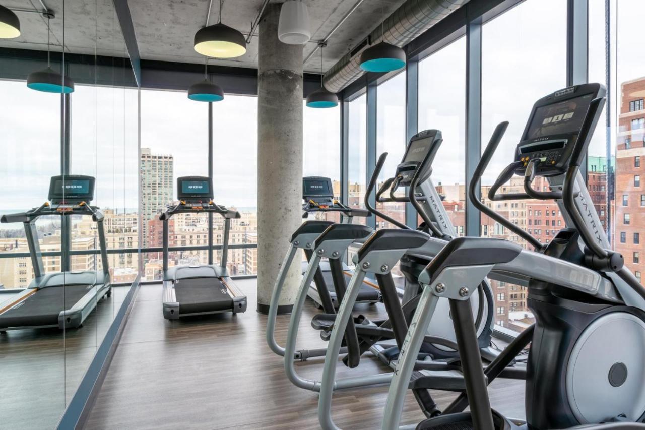 Lakeview 2br W Gym Grills Nr Lakefront Trail Chi-985 Apartment Chicago