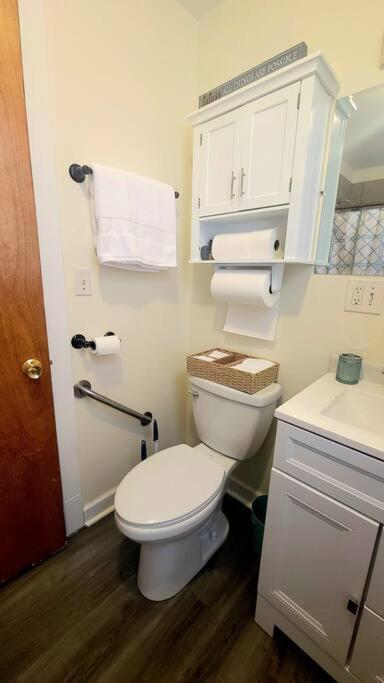 Apartment Chateau De Woodlawn - Peaceful 3 Bedroom Apartment. Chicago