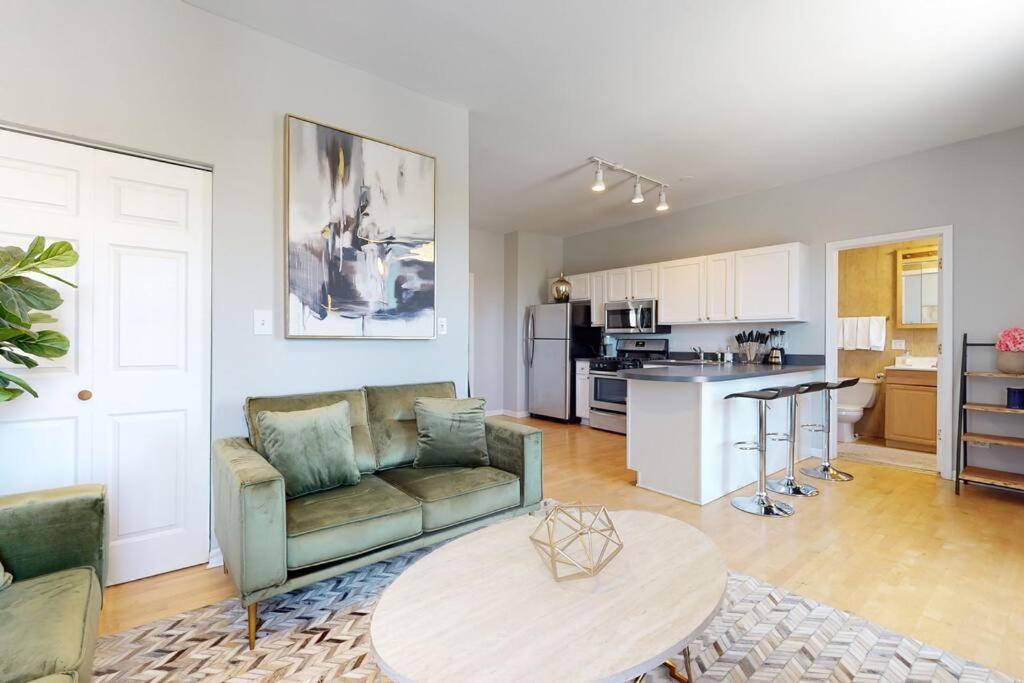 Apartment The Cozy Quarters - Sleeps 10 *