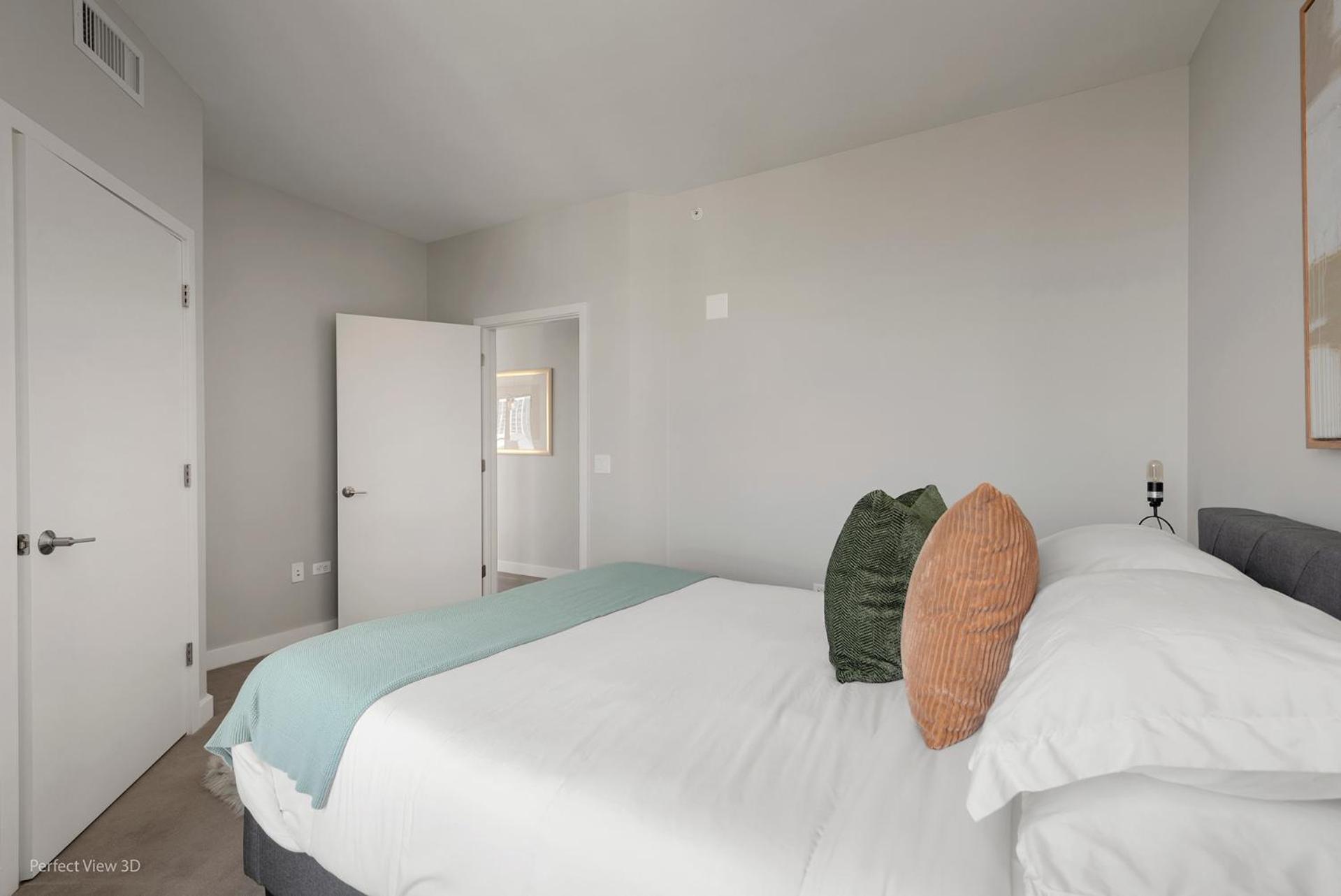 Aurelien Spacious In The Heart Of Gold Coast * Chicago