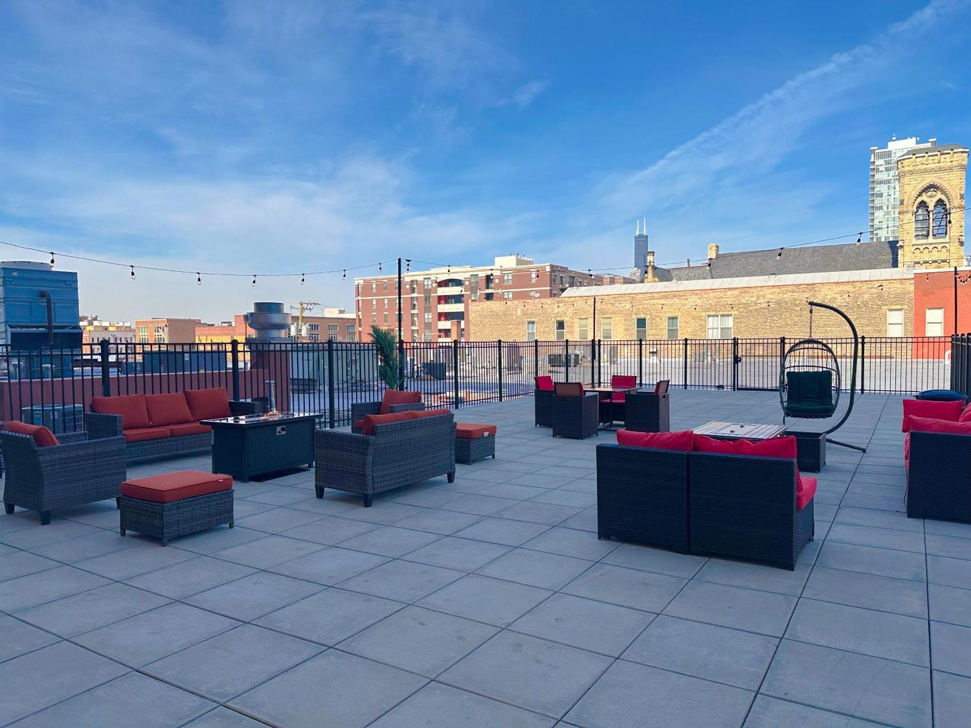 Mccormick Place Amazing 2b-2b With View And Optional Parking For Up To 8 Guests Chicago