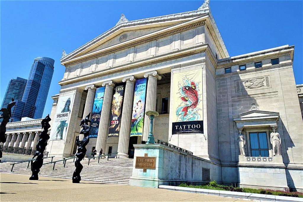 Mccormick Place Downtown: Luxurious 3br/2ba For 10 *