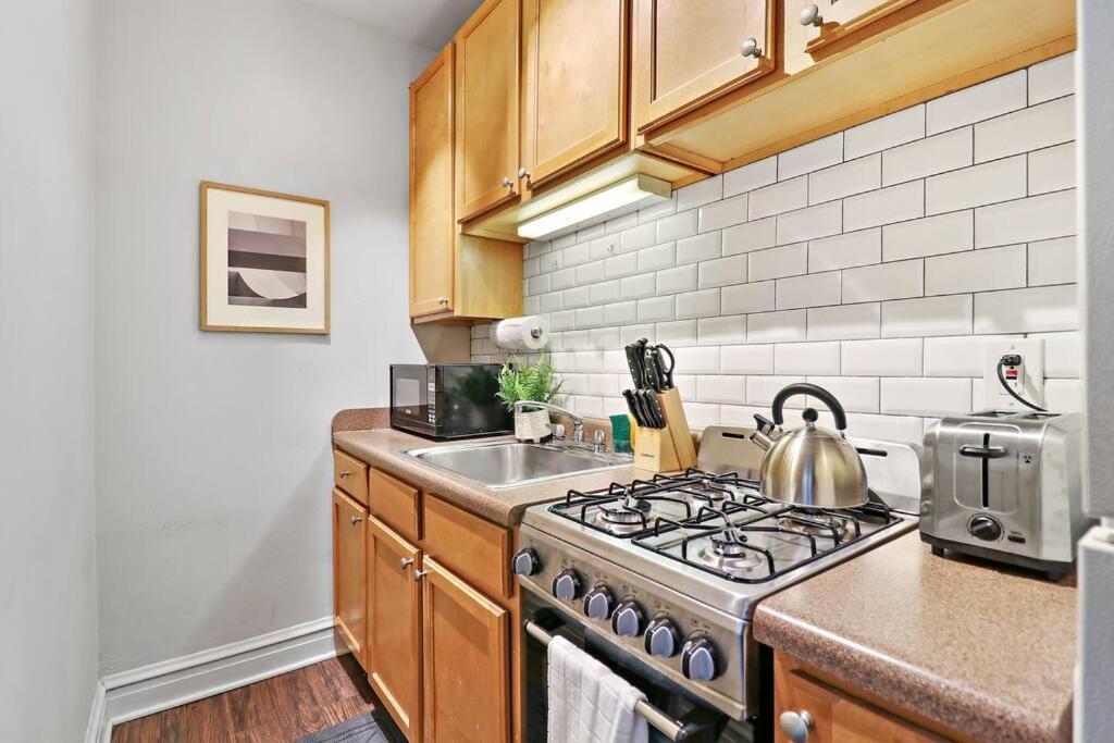 Apartment Charm Studio Apt In - Kenwood 205 Chicago