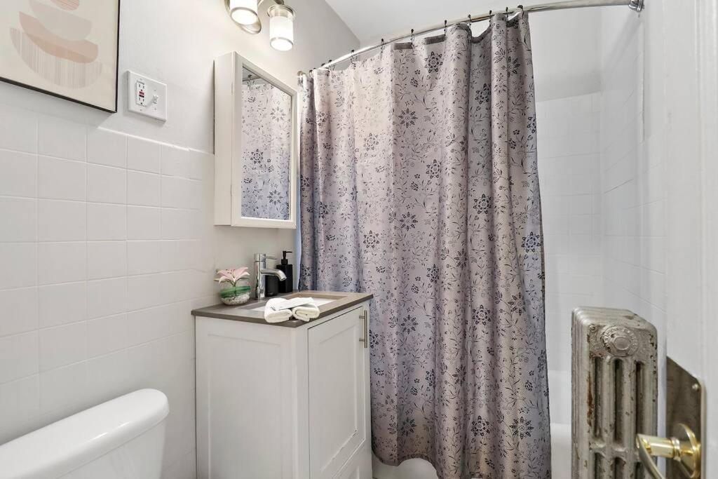 Charm Studio Apt In - Kenwood 205 * Chicago