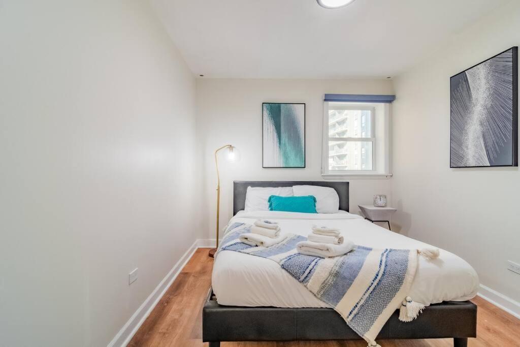 Apartment 4bedroom Gold Coast Duplex With Jacuzzi In The Bedroom And Optional Valet Parking Chicago