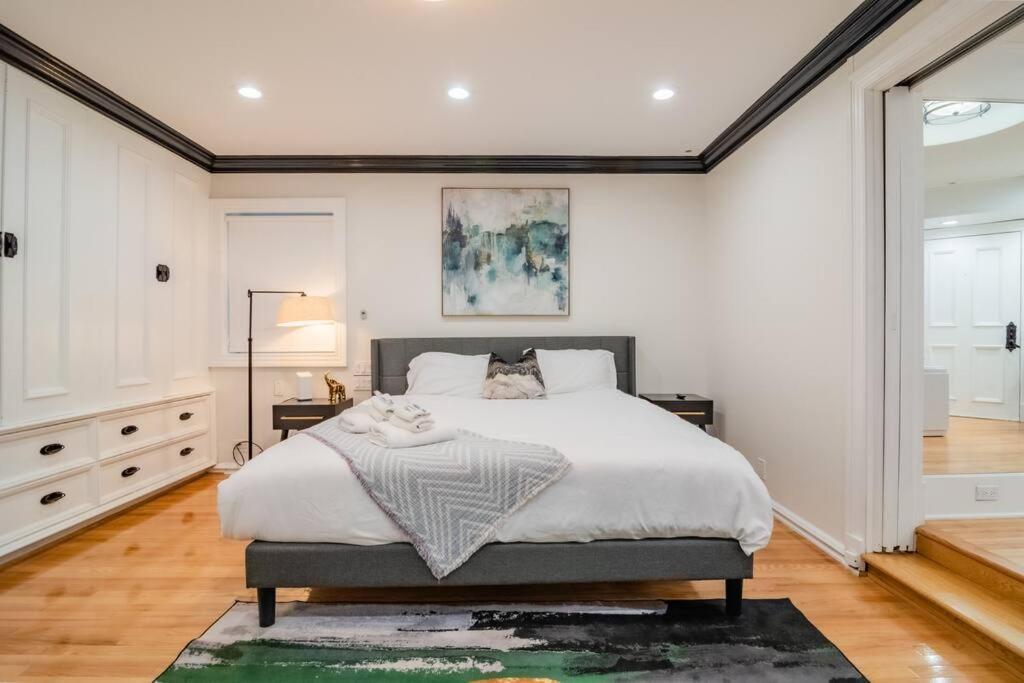 4bedroom Gold Coast Duplex With Jacuzzi In The Bedroom And Optional Valet Parking Apartment *