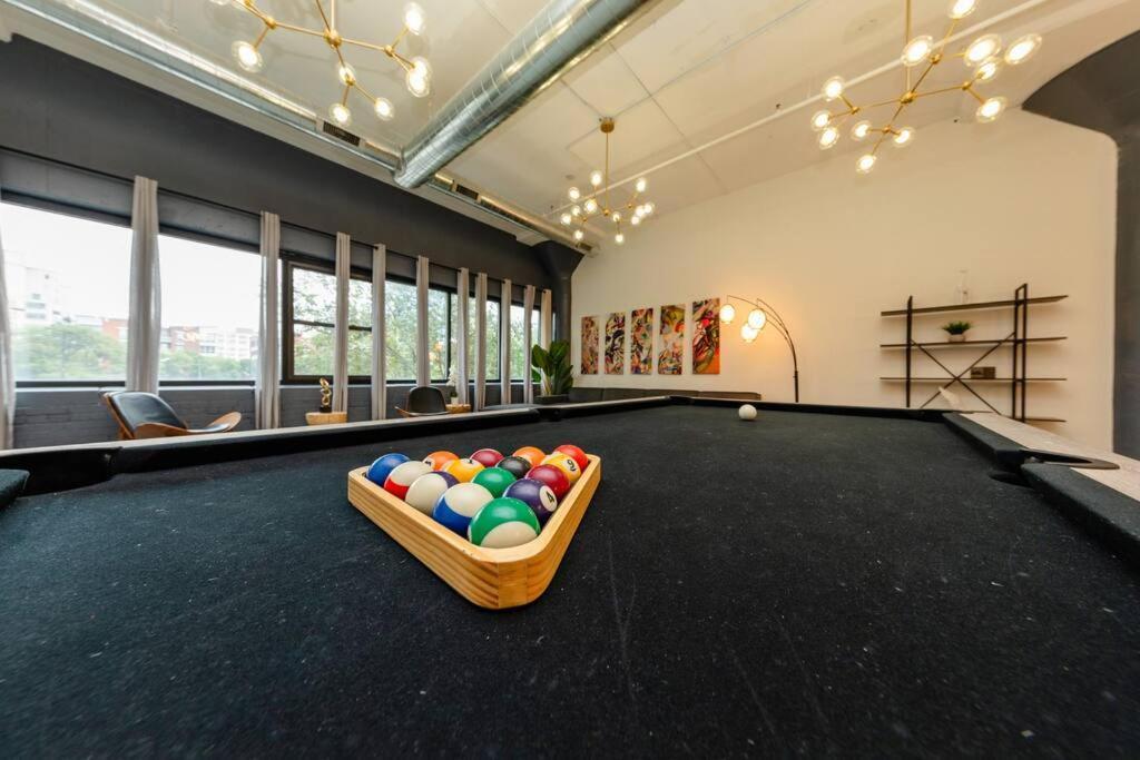 Mccormick 5br With 3ba Luxury For Groups That Sleeps Up To 12 Guests With Pool Table, Optional Parking And Gym Access *