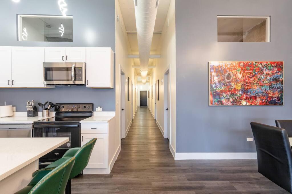 Mccormick 6br-4ba Luxury That Sleeps 12 Guests With Jacuzzi & Pool Table, Group And Optional Parking Apartment *