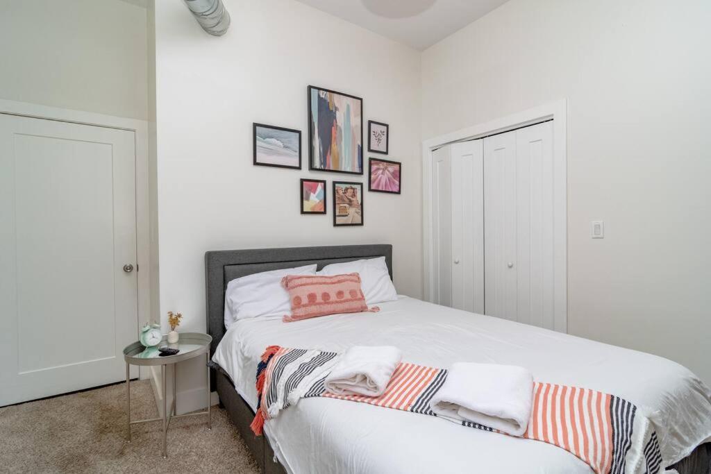 Stylish 3br Getaway With Optional Parking Near Mccormick Place, Grant Park & Soldier Field * Chicago