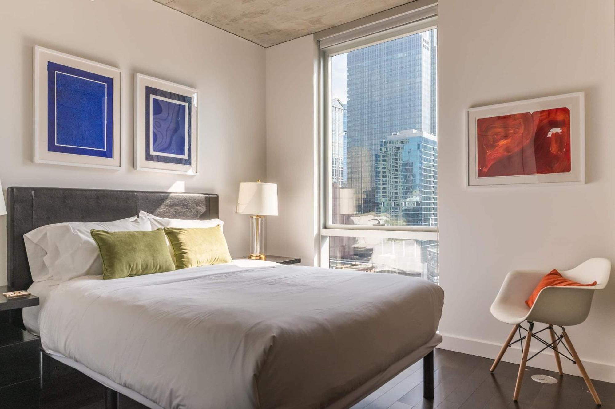 Apartment 2br Elegant Premium With Balcony & Sweeping Views