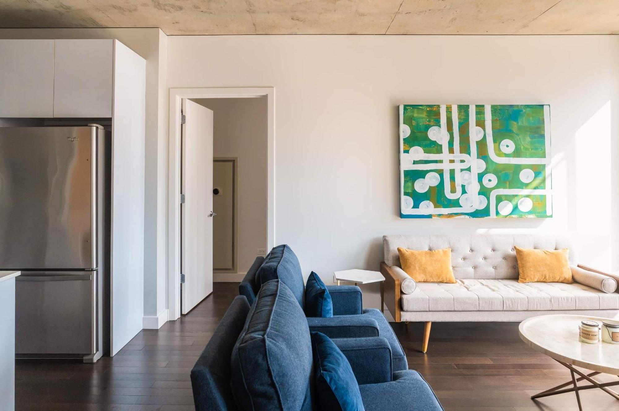 Apartment 2br Elegant Premium With Balcony & Sweeping Views *