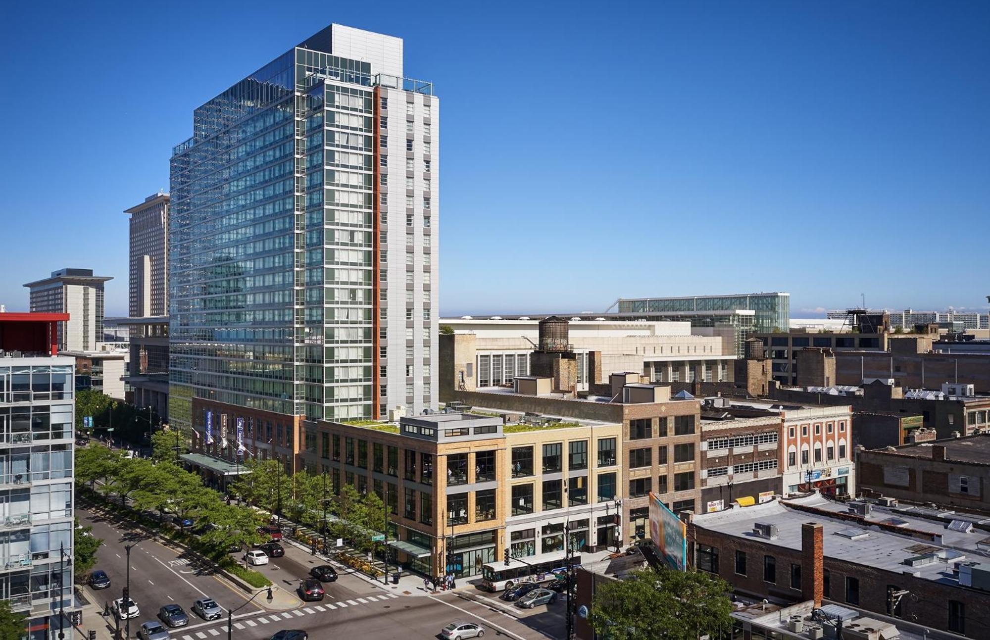 Home2 By Hilton Mccormick Place Hotel 3*