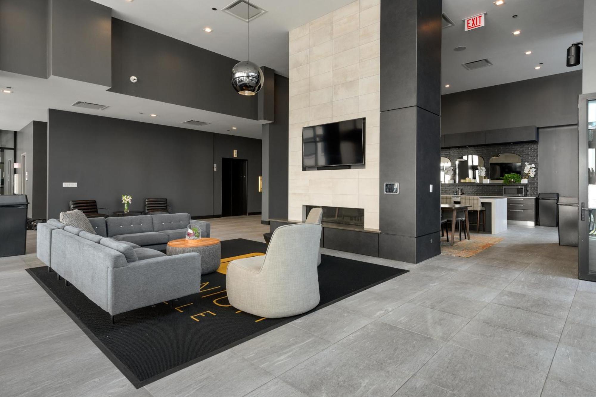Experience Downtown At Millennium - Luxury In The Loop