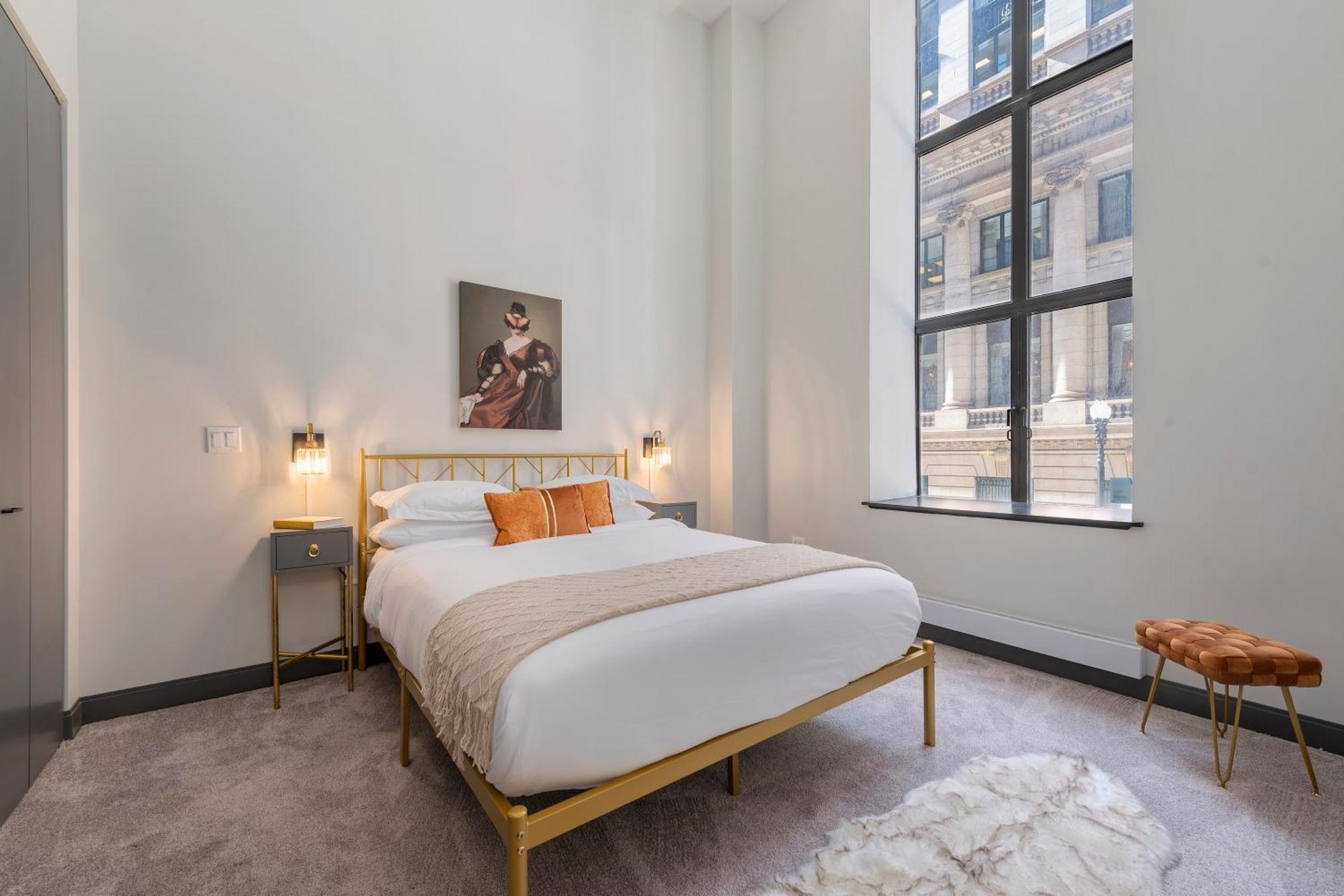Experience Downtown At Millennium - Luxury In The Loop Apartment