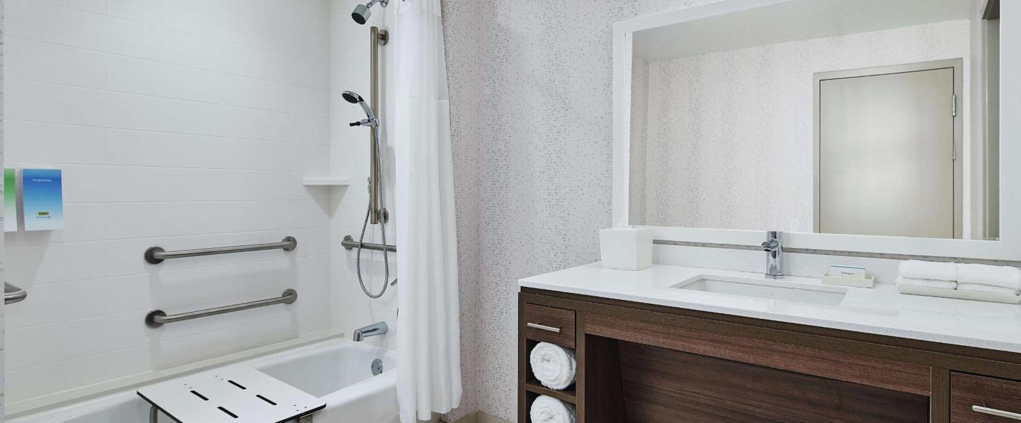 Home2 By Hilton Mccormick Place Hotel Chicago