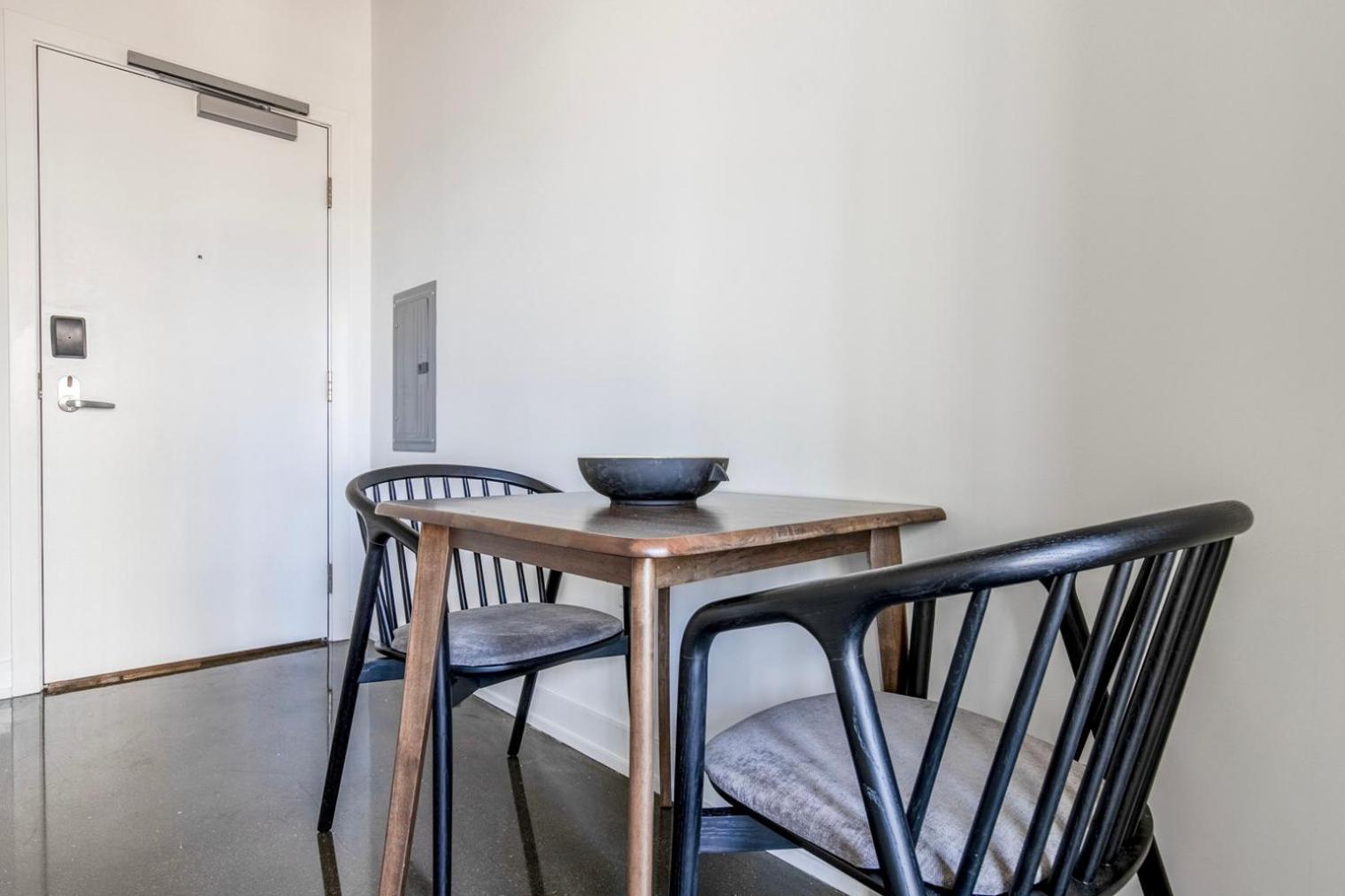 River North 1br W Lounge Gym Nr Shops Chi-1015 * Chicago