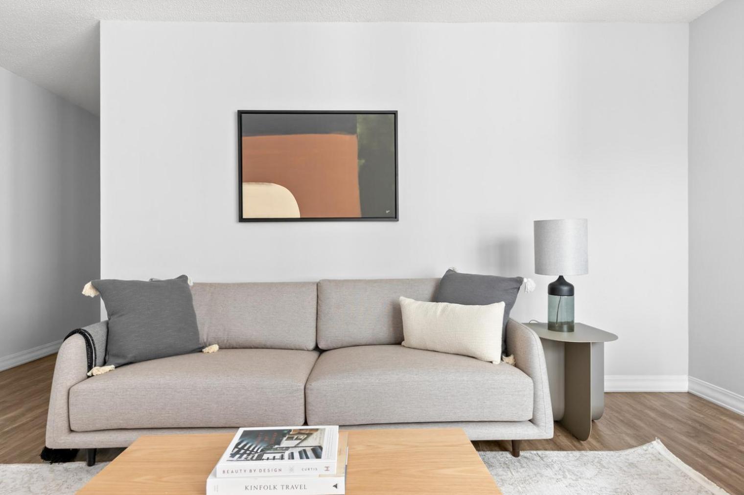Gold Coast 1br W Deck Gym Lounge 1 Block To L Chi-649 Apartment