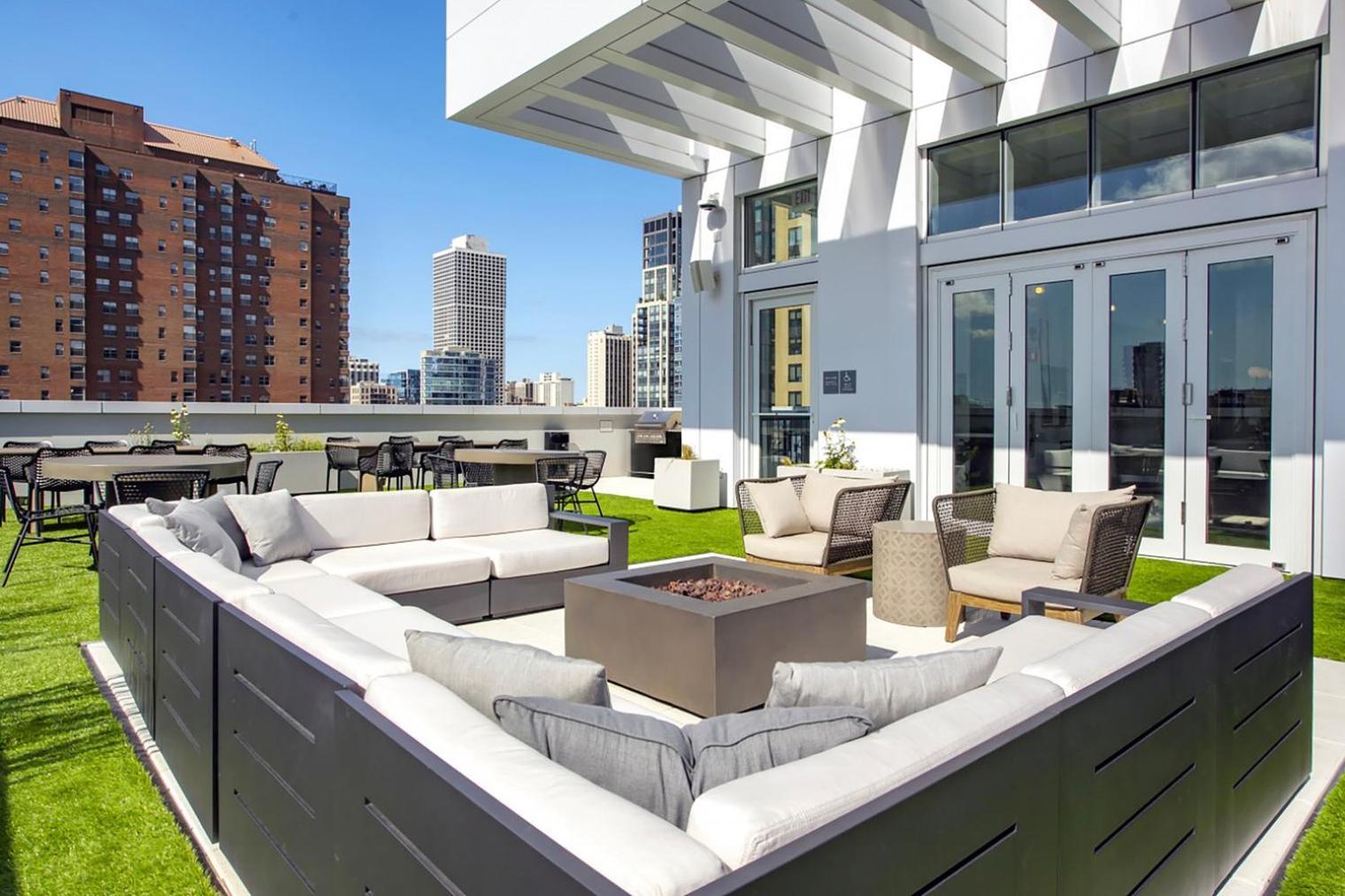 River North 1br W Lounge Gym Nr Shops Chi-1015 Apartment *