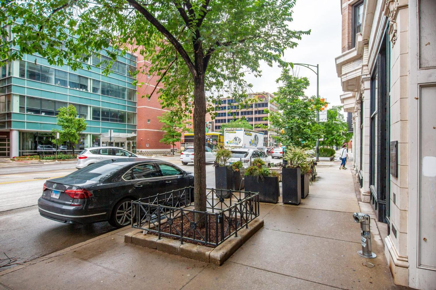 River North 1br W Lounge Gym Nr Shops Chi-1015 *