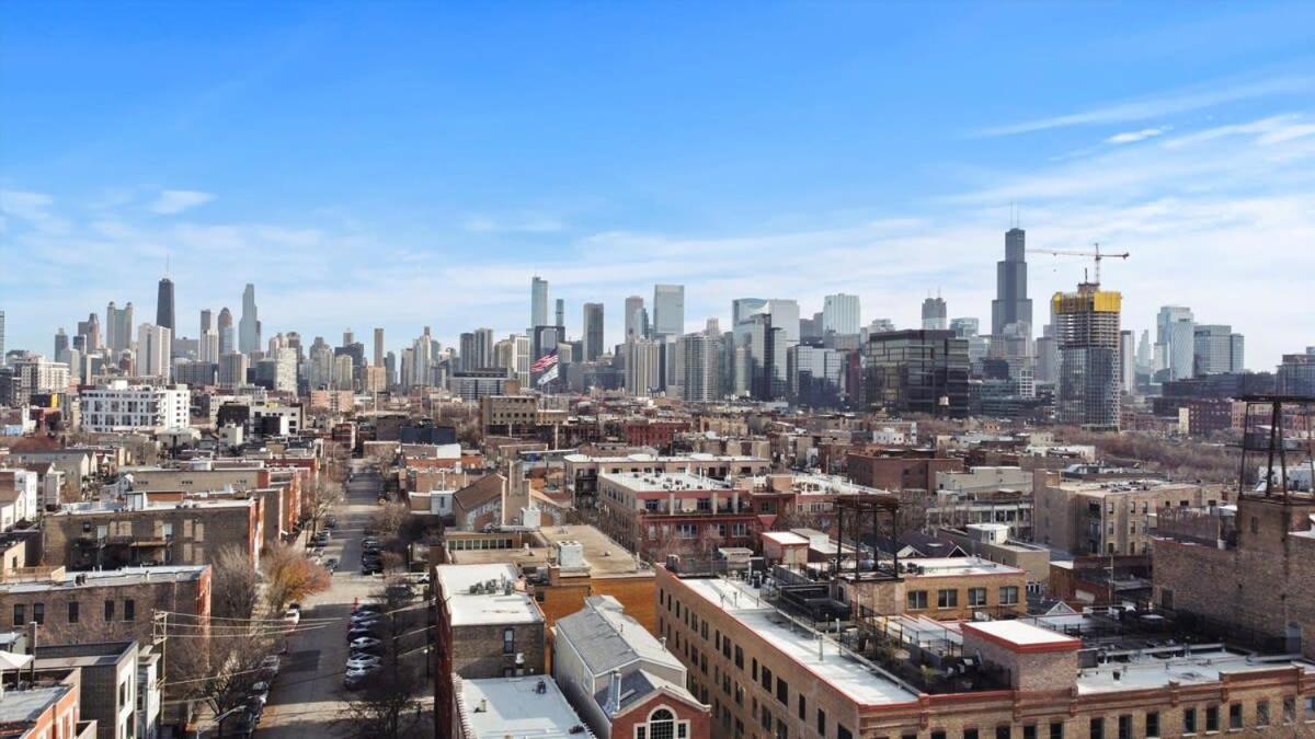 Beautiful Unit In Chicago