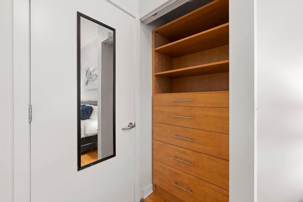 Apartment Sleek 2 Bed 2 Bath In Trendy Fulton Market