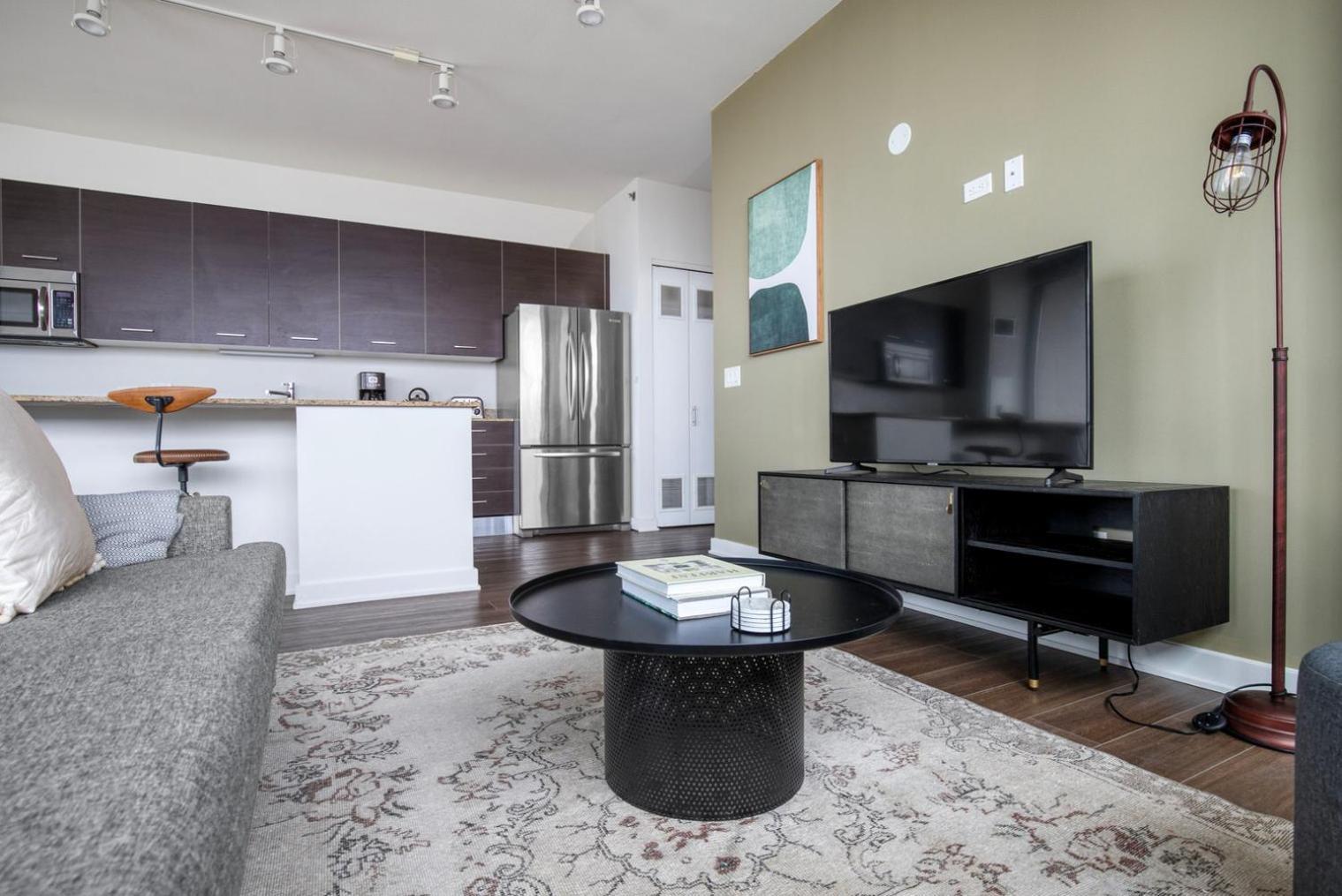 River West 2br W Party Nr Fulton Market Chi-1024