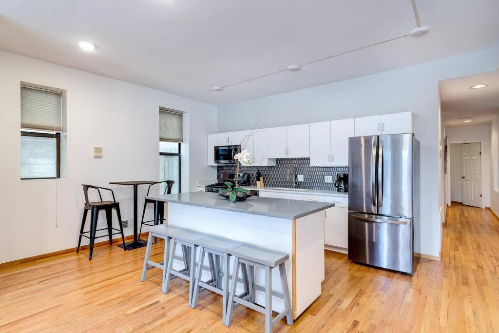 Holiday home Goose Island Central Downtown Prime Location With Access To Patio Chi - 1