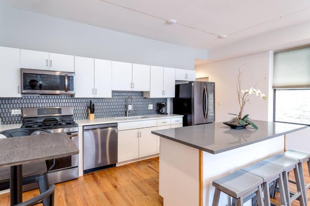 Goose Island Central Downtown Prime Location With Access To Patio Chi - 1 Holiday home