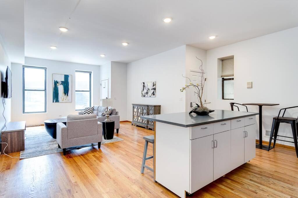 Holiday home Goose Island Central Downtown Prime Location With Access To Patio Chi - 1 Chicago