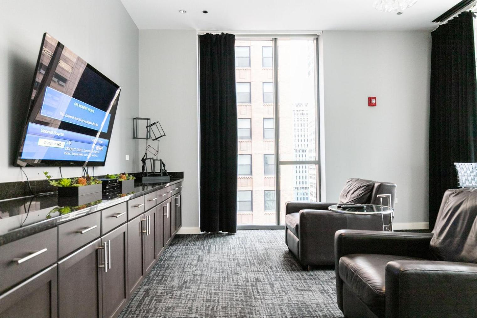 Apartment Loop 1br W Gym Pool Lounge 1 Block From L Chi-695
