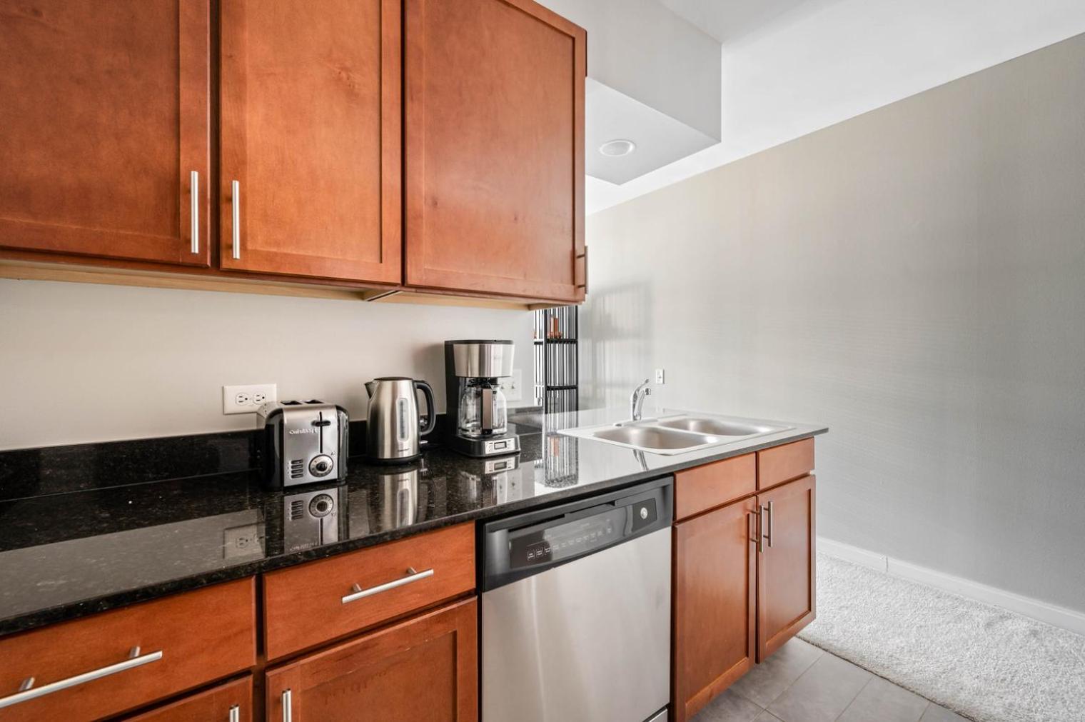 Loop 1br W Gym Pool Lounge 1 Block From L Chi-695 Apartment Chicago