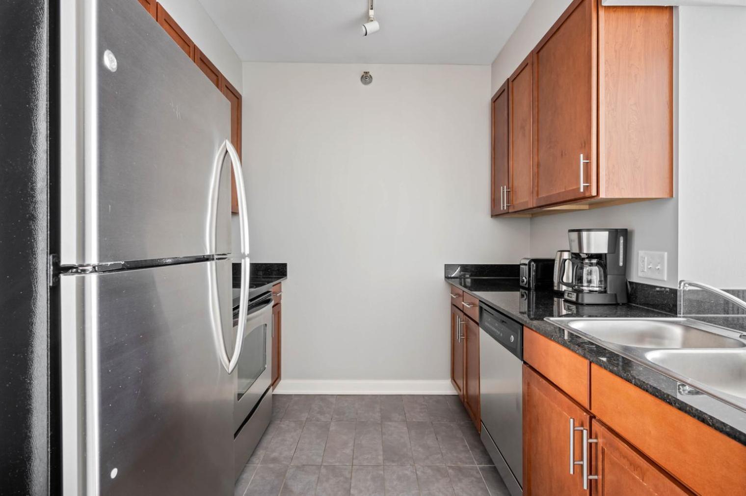 Loop 1br W Gym Pool Lounge 1 Block From L Chi-695 Apartment