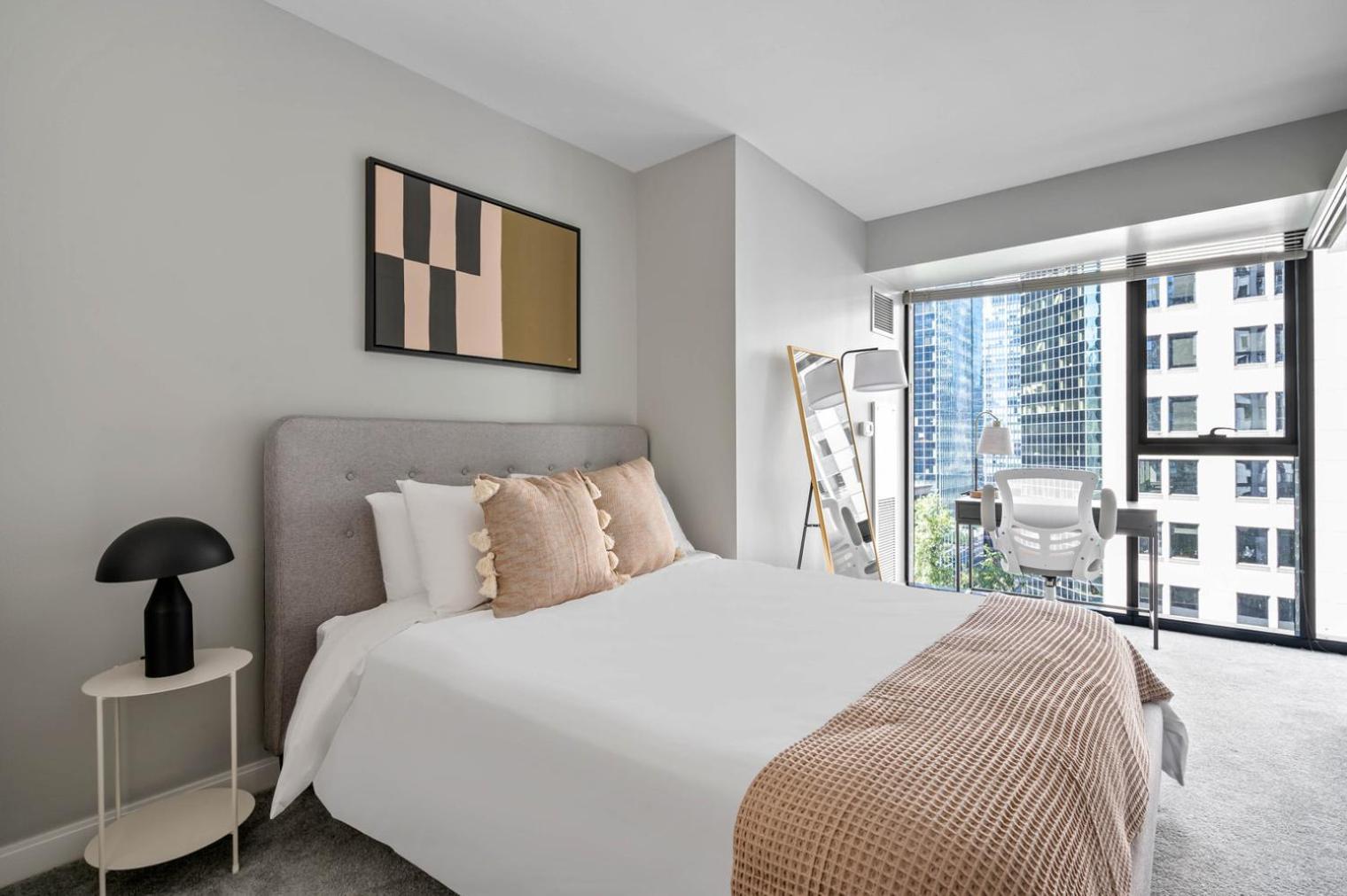 Loop 1br W Gym Pool Lounge 1 Block From L Chi-695