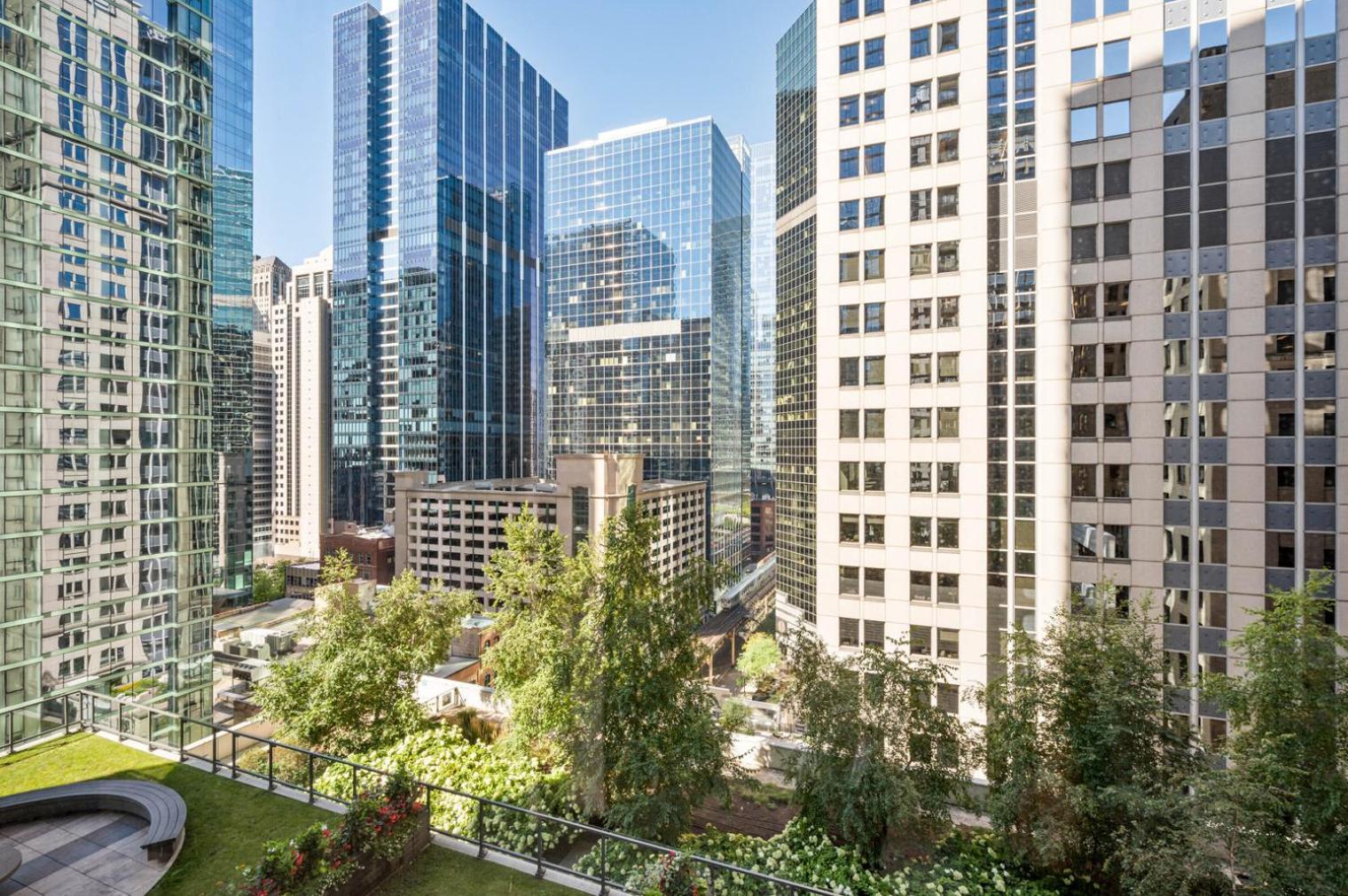 Loop 1br W Gym Pool Lounge 1 Block From L Chi-695 Apartment *
