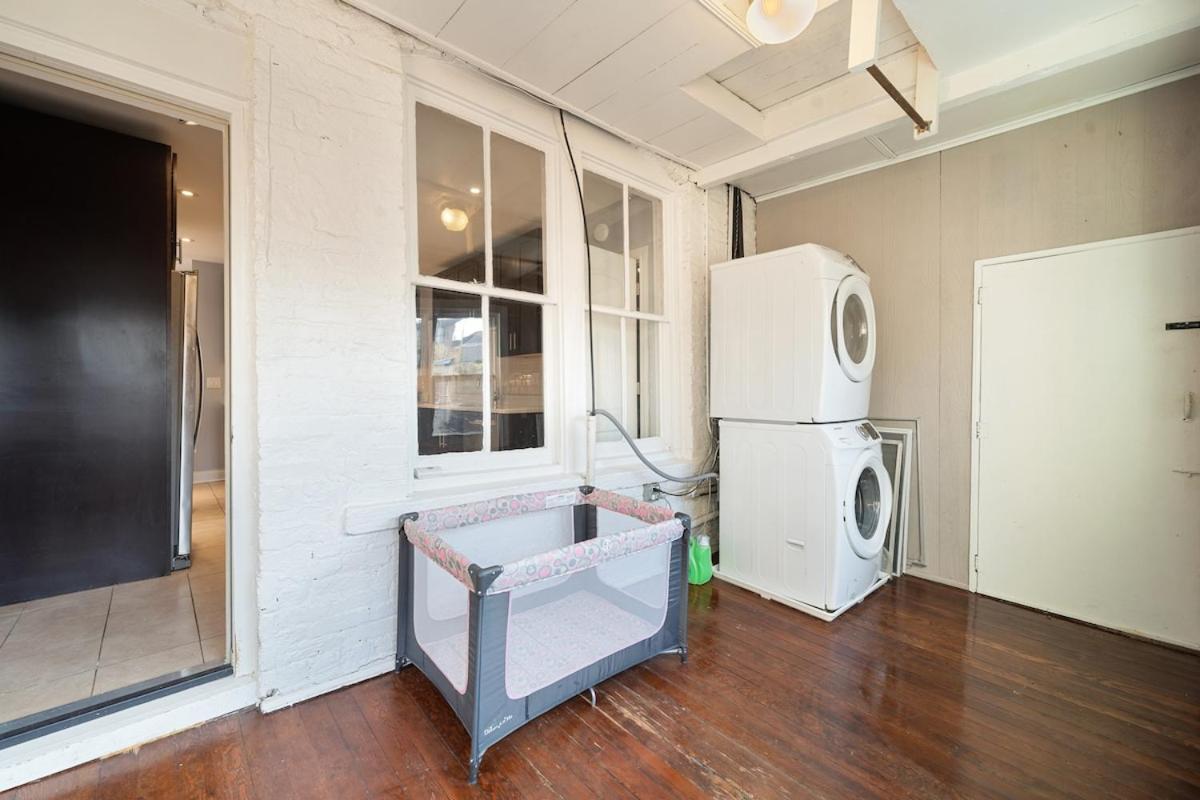 Stylish 2br Urban Retreat In River West *