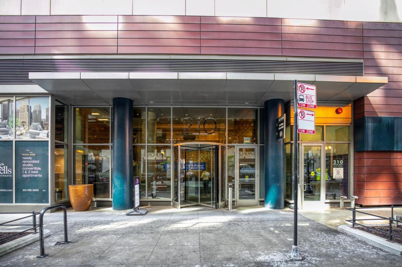 Apartment Loop W Pool Gym Nr Theatre District Chi-272 *