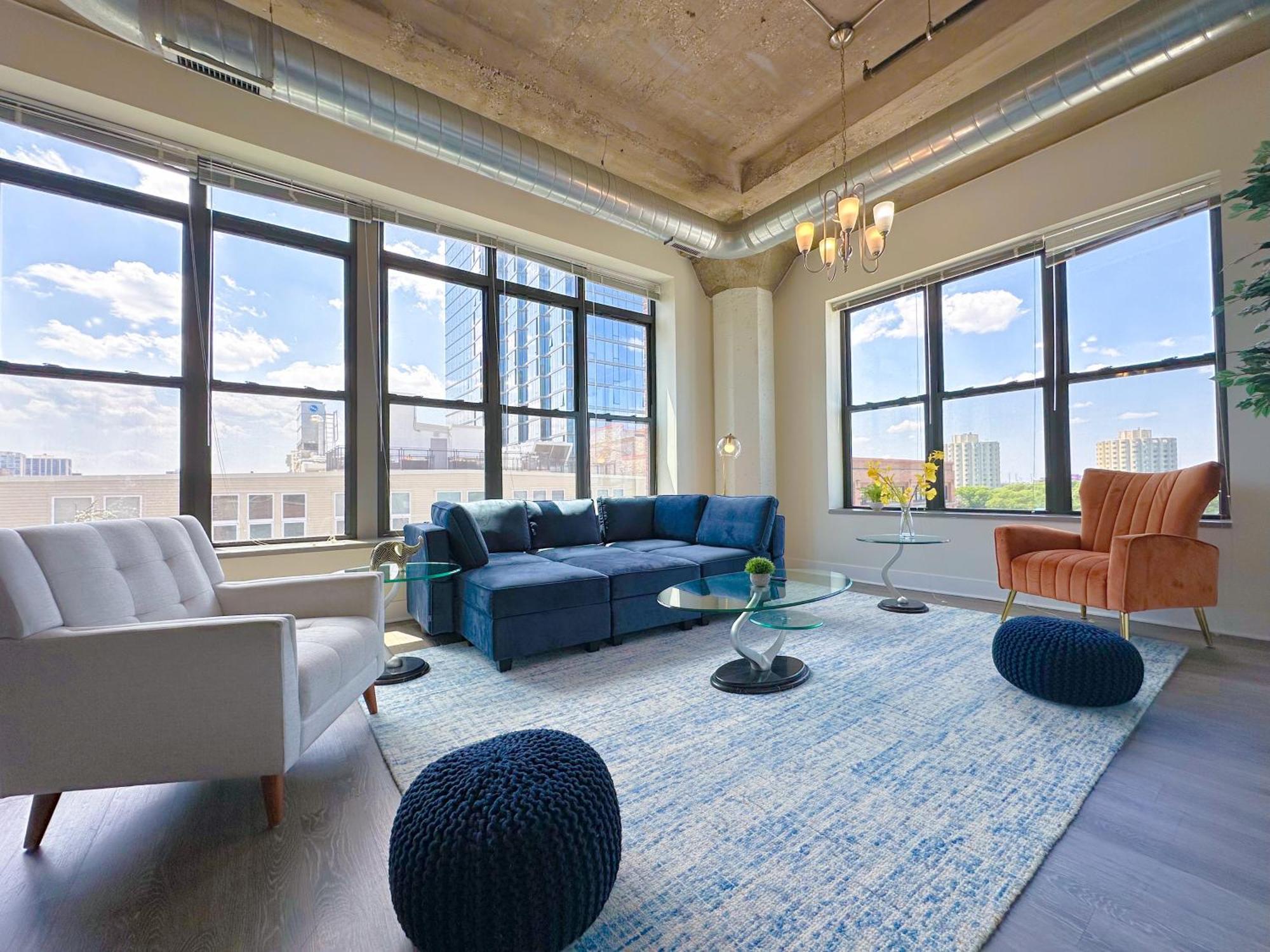 Mccormick Place Downtown: Luxurious 3br/2ba For 10 Apartment