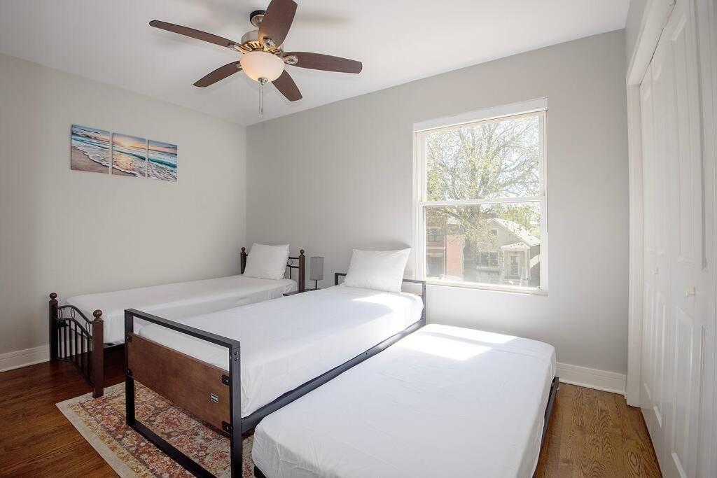 Deluxe Duplex In Roscoe-wrigley With Free Parking Chicago