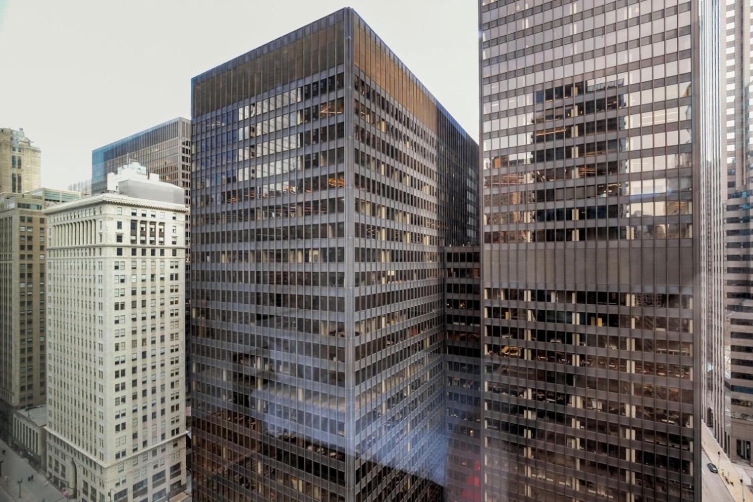 Loop W Roof Deck Nr Michigan Ave Chi-1014 Chicago