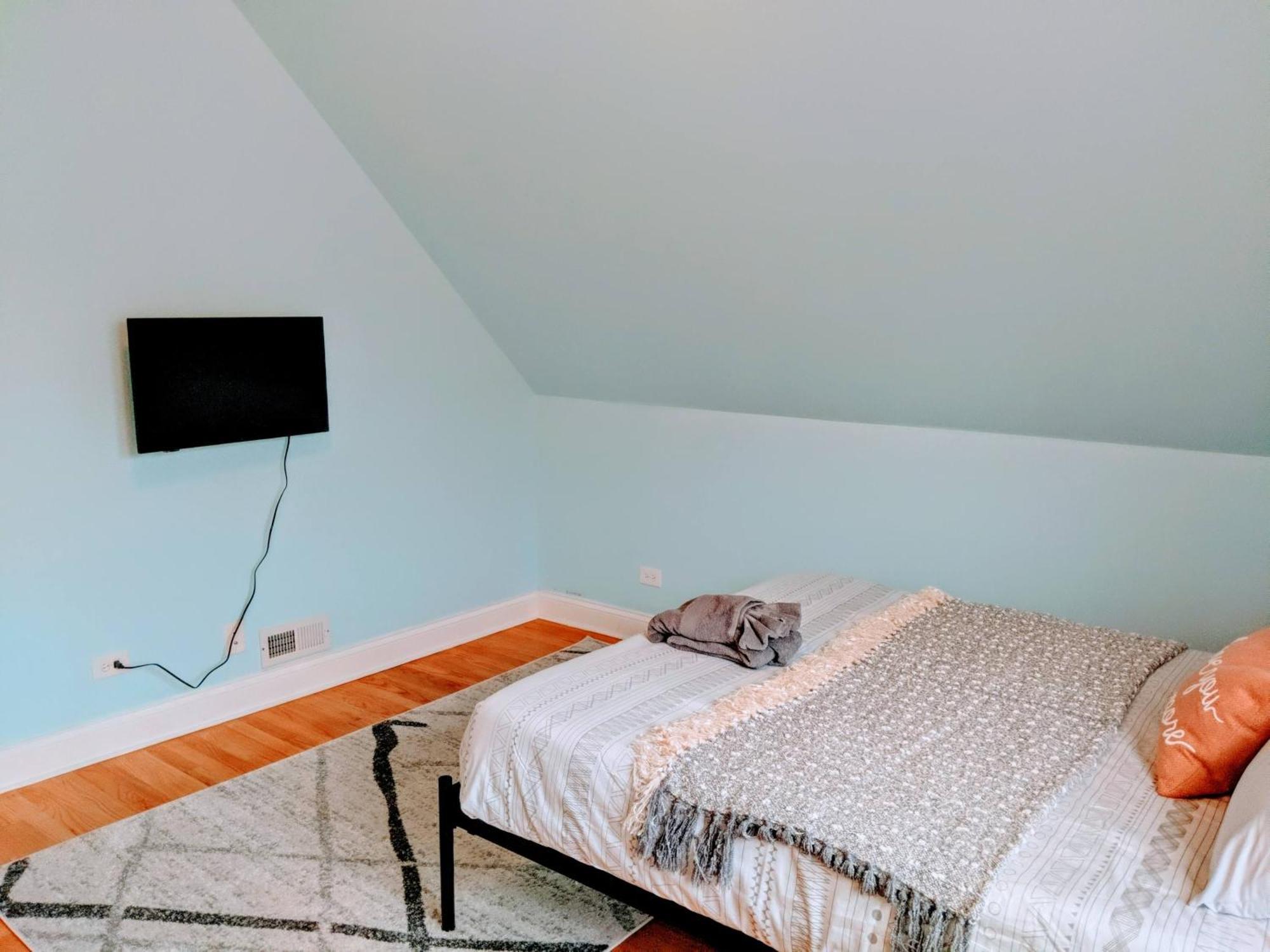 Spacious By Medical District & Uic Homestay Chicago