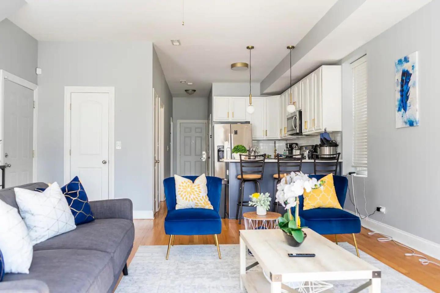 Spacious By Medical District & Uic *